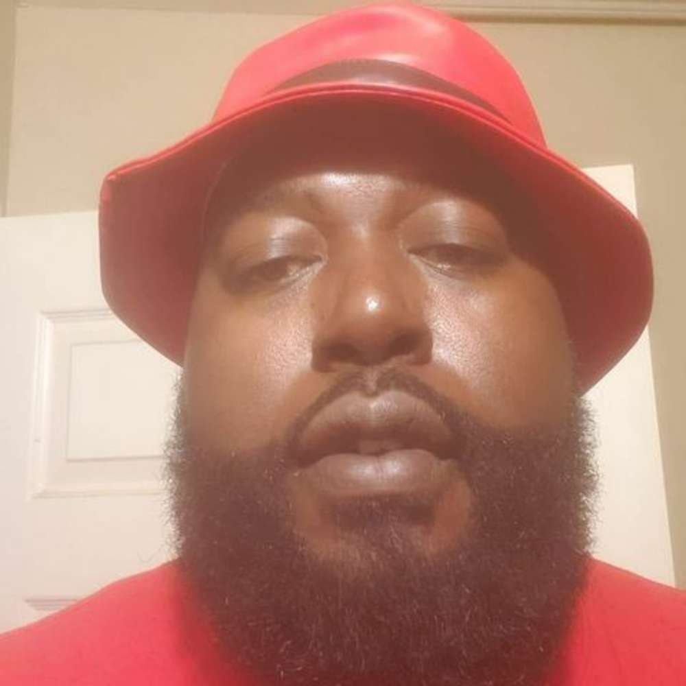 Meet your Posher, Derrick
